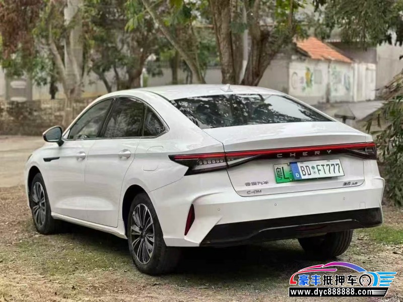 25年奇瑞风云轿车抵押车出售