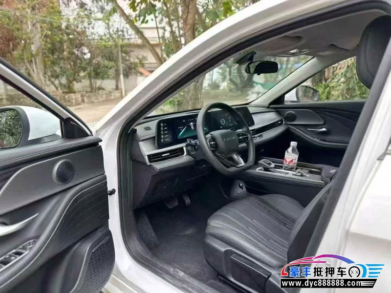 25年奇瑞风云轿车抵押车出售