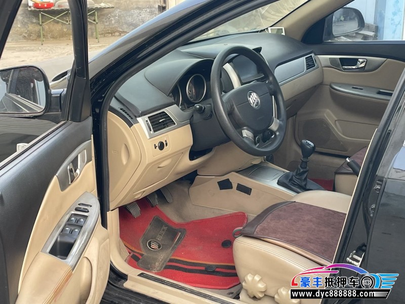 13年别克凯越轿车抵押车出售