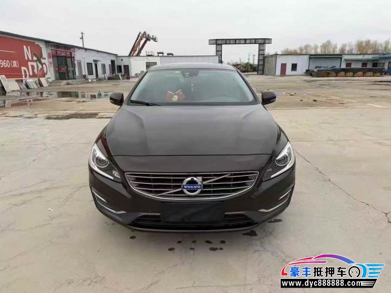 抵押车出售16年沃尔沃S60轿车