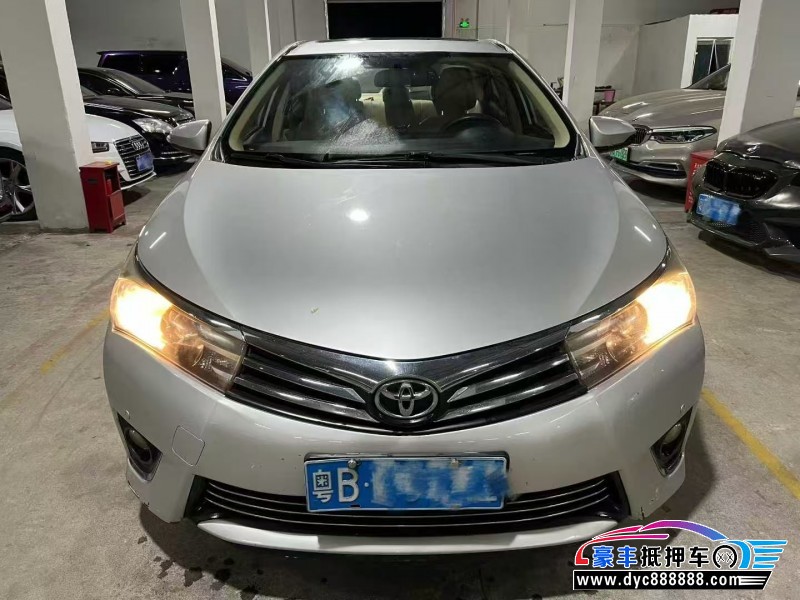 抵押车出售14年丰田卡罗拉轿车