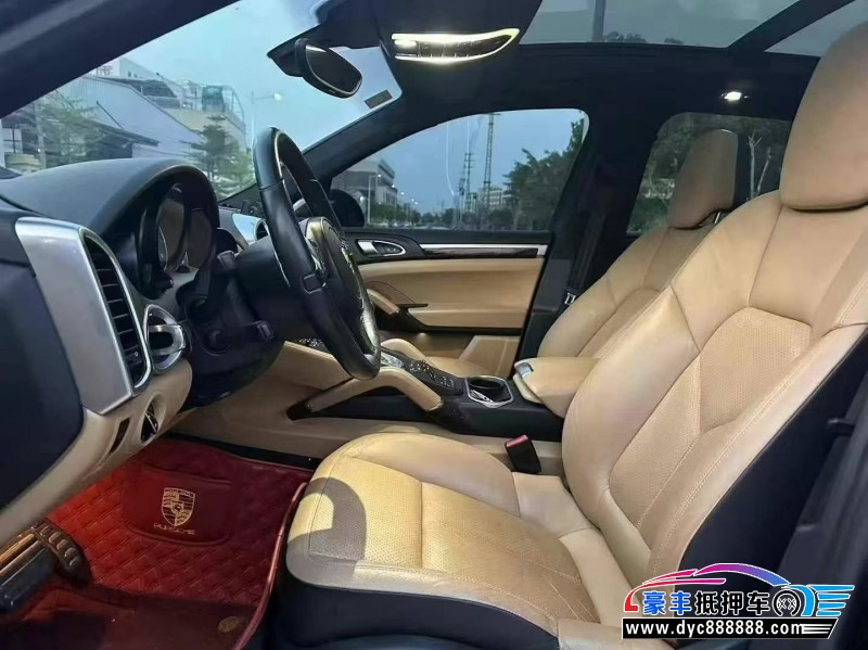 14年保时捷卡宴轿车抵押车出售