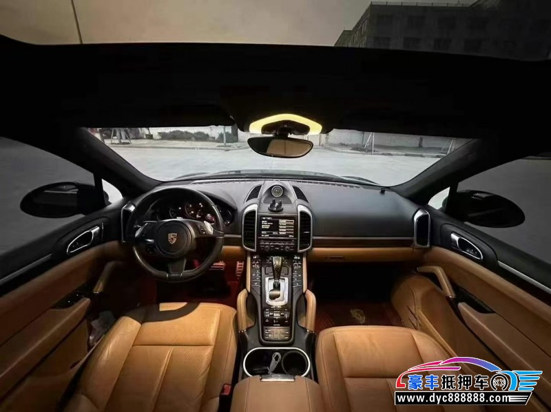 14年保时捷卡宴轿车抵押车出售