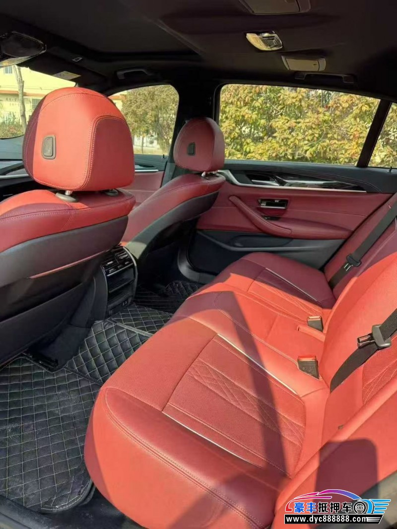 21年宝马5系轿车抵押车出售