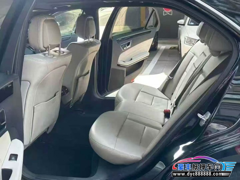 14年奔驰E轿车抵押车出售