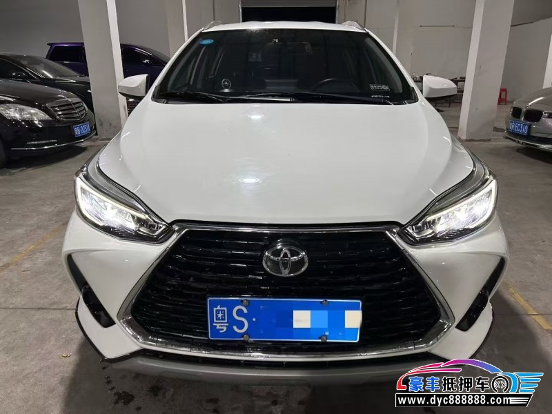抵押车出售20年丰田YARiS L 致炫轿车