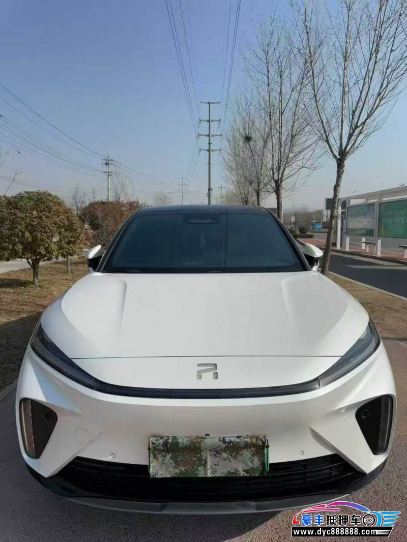 抵押车出售24年非凡R7轿车