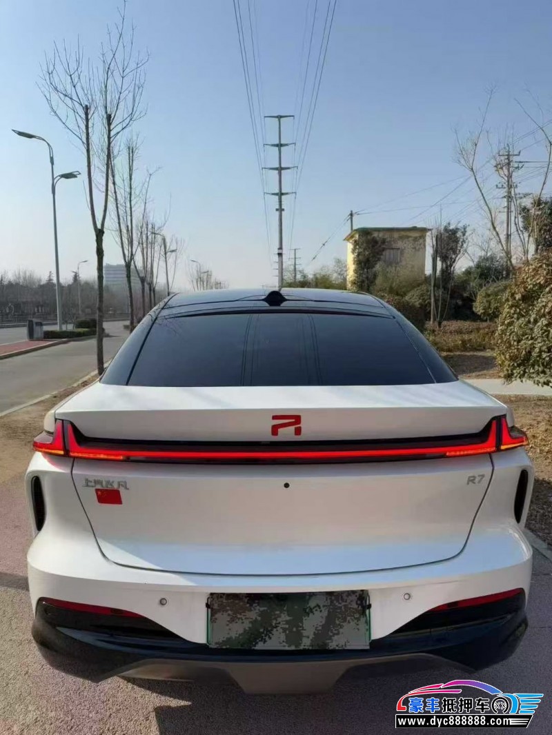 24年非凡R7轿车抵押车出售