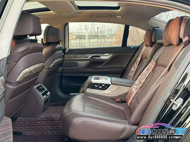 20年宝马7系轿车抵押车出售