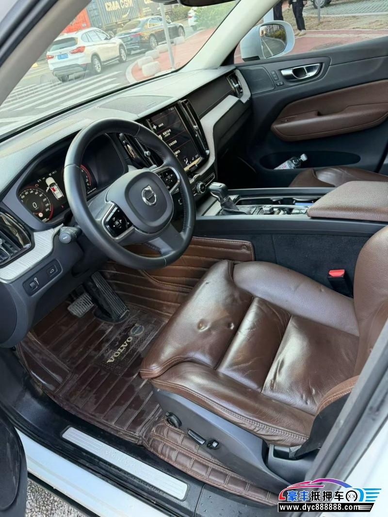 20年沃尔沃XC60轿车抵押车出售