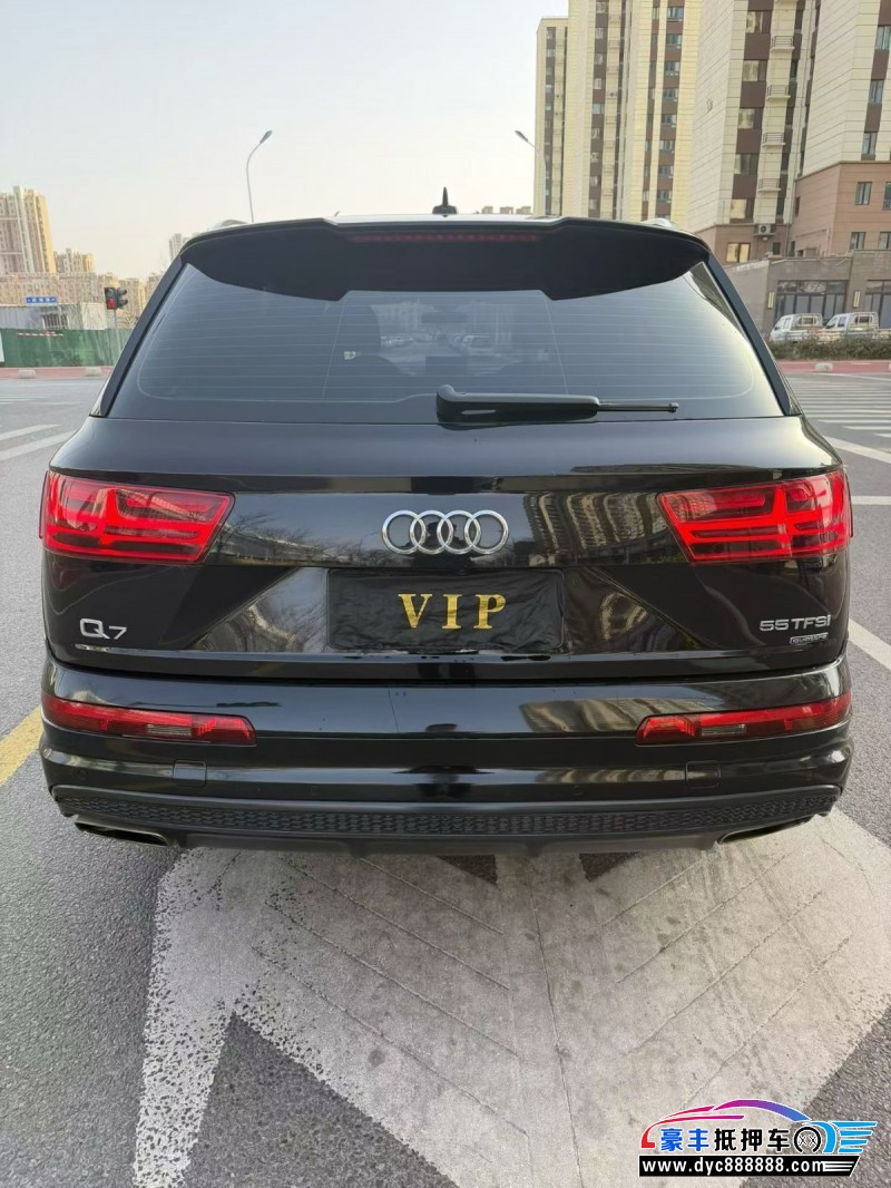 16年奥迪Q7轿车抵押车出售