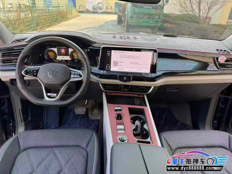 25年大众途昂轿车抵押车出售