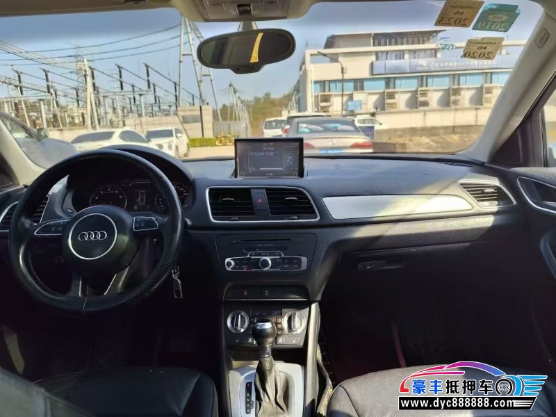 14年奥迪Q3轿车抵押车出售