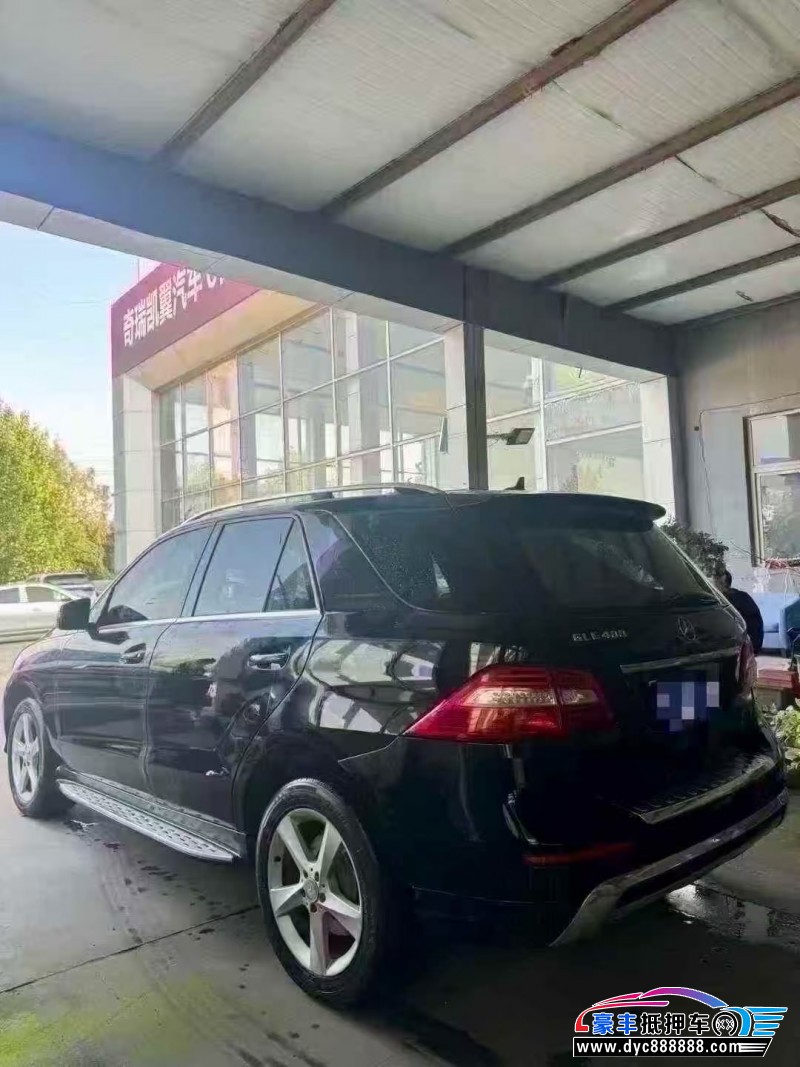 13年奔驰ML轿车抵押车出售