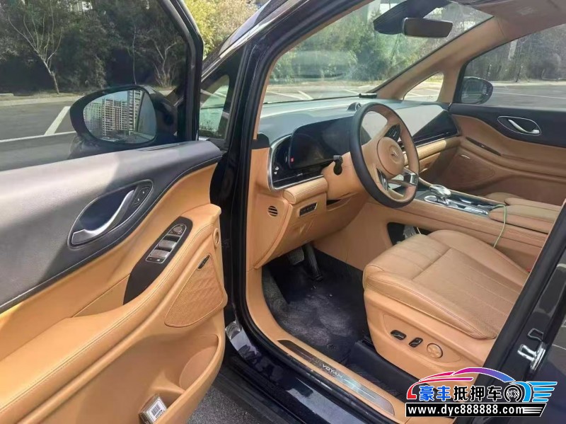 23年岚图梦想家MPV抵押车出售