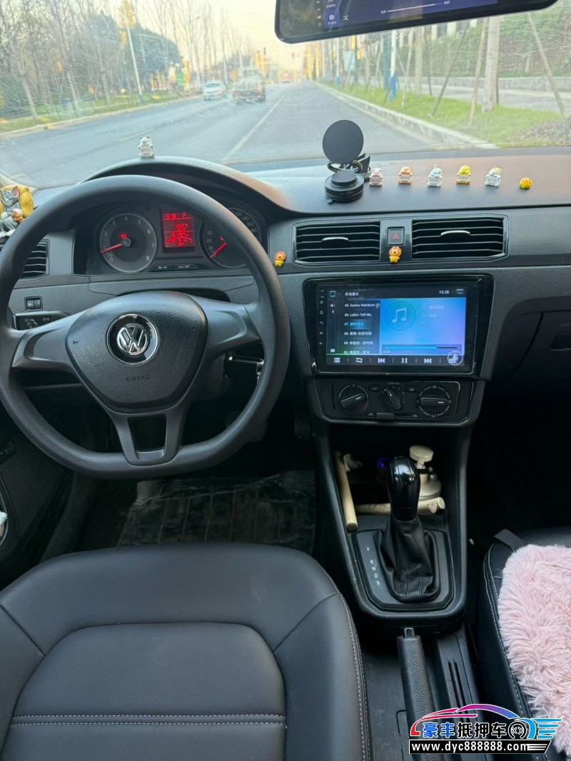 18年大众桑塔纳轿车抵押车出售