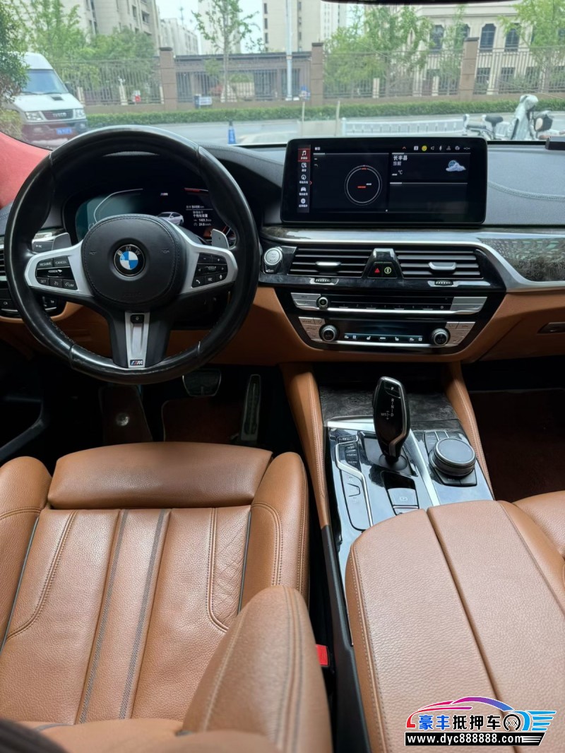 21年宝马6系GT轿车抵押车出售