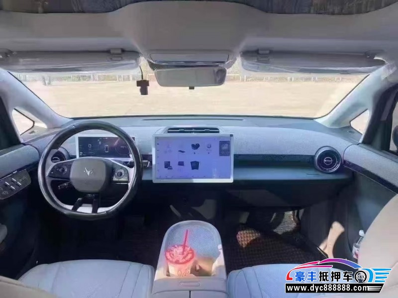 25年极狐考拉轿车抵押车出售