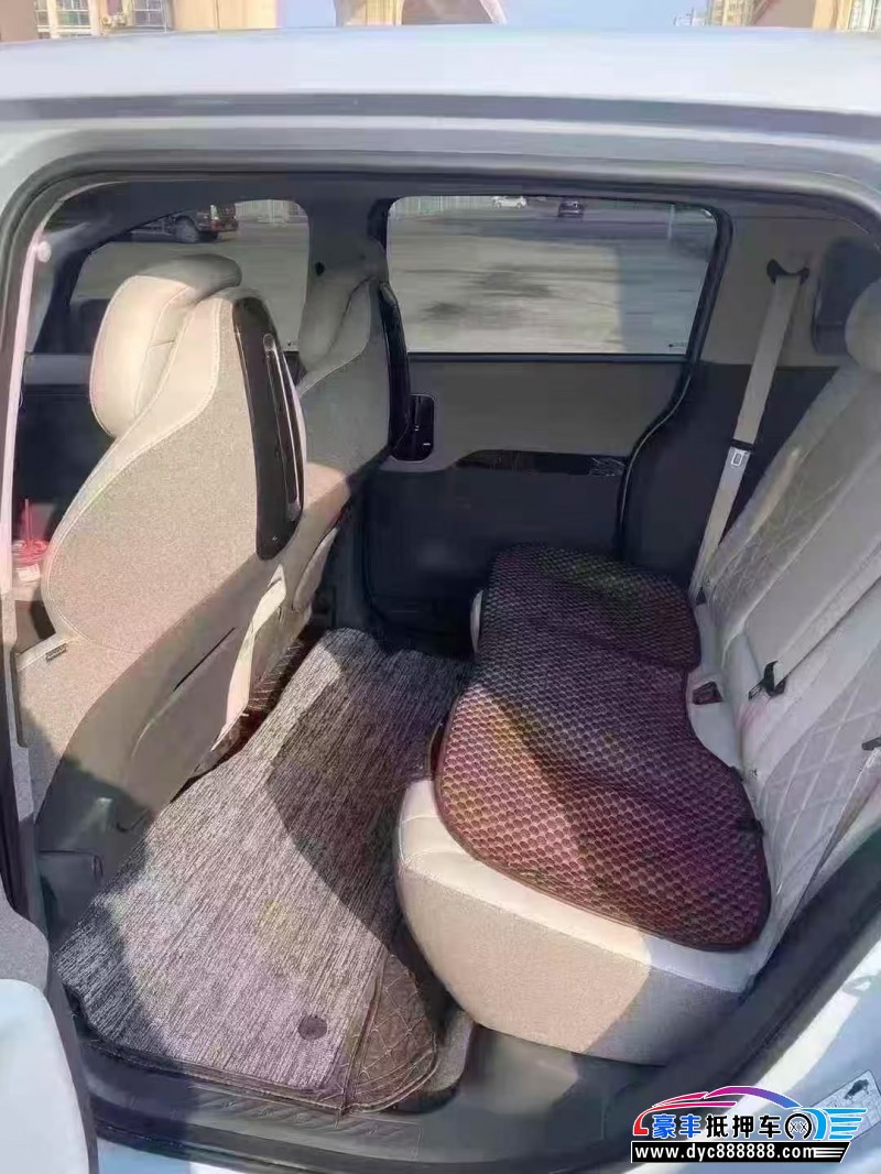 25年极狐考拉轿车抵押车出售