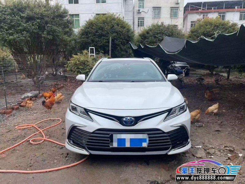 抵押车出售22年丰田凯美瑞轿车