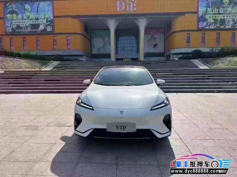 抵押车出售25年长安深蓝L07轿车