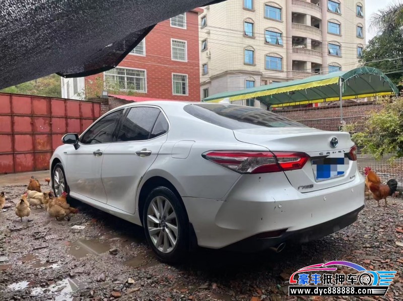 22年丰田凯美瑞轿车抵押车出售