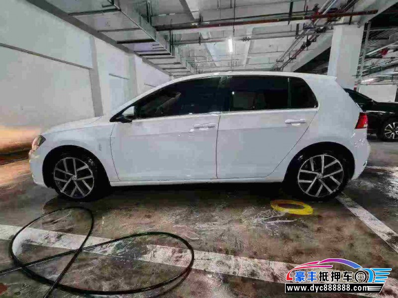 20年大众高尔夫轿车抵押车出售
