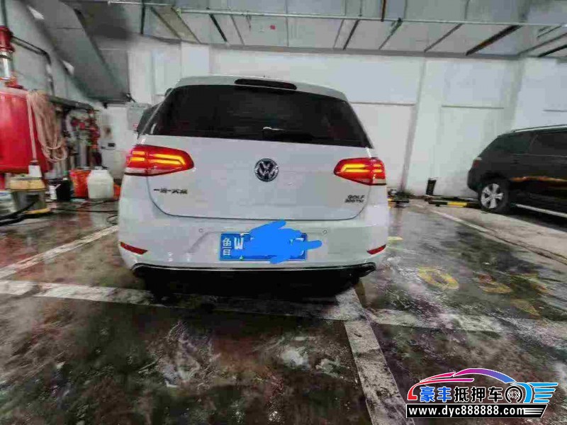 20年大众高尔夫轿车抵押车出售