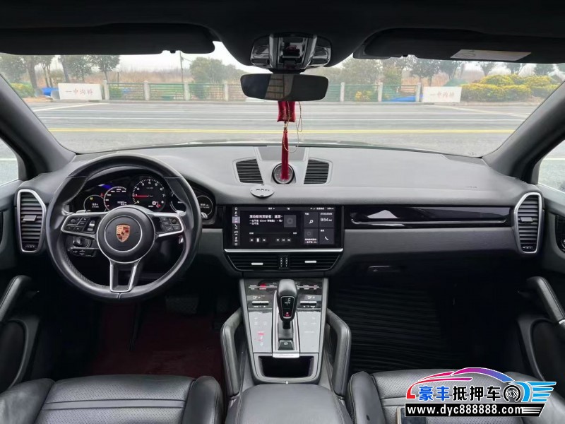 18年保时捷卡宴轿车抵押车出售