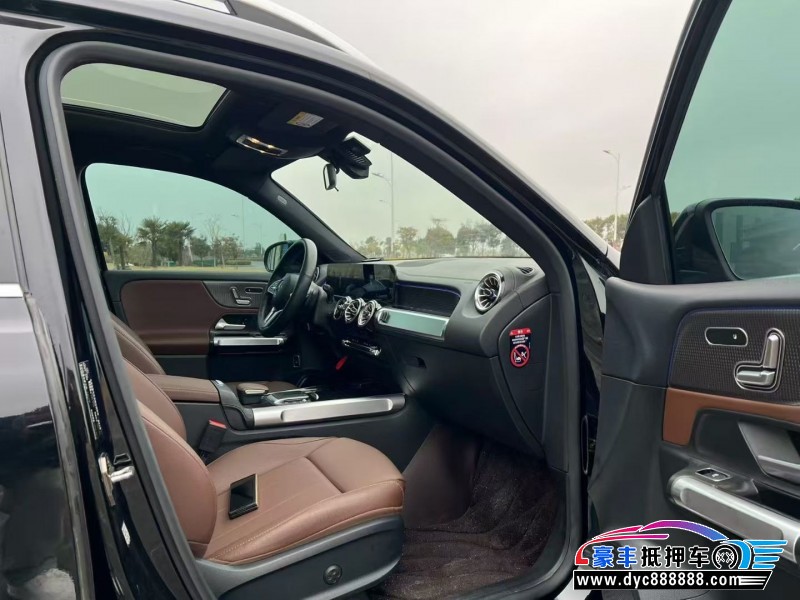 21年奔驰GLB轿车抵押车出售