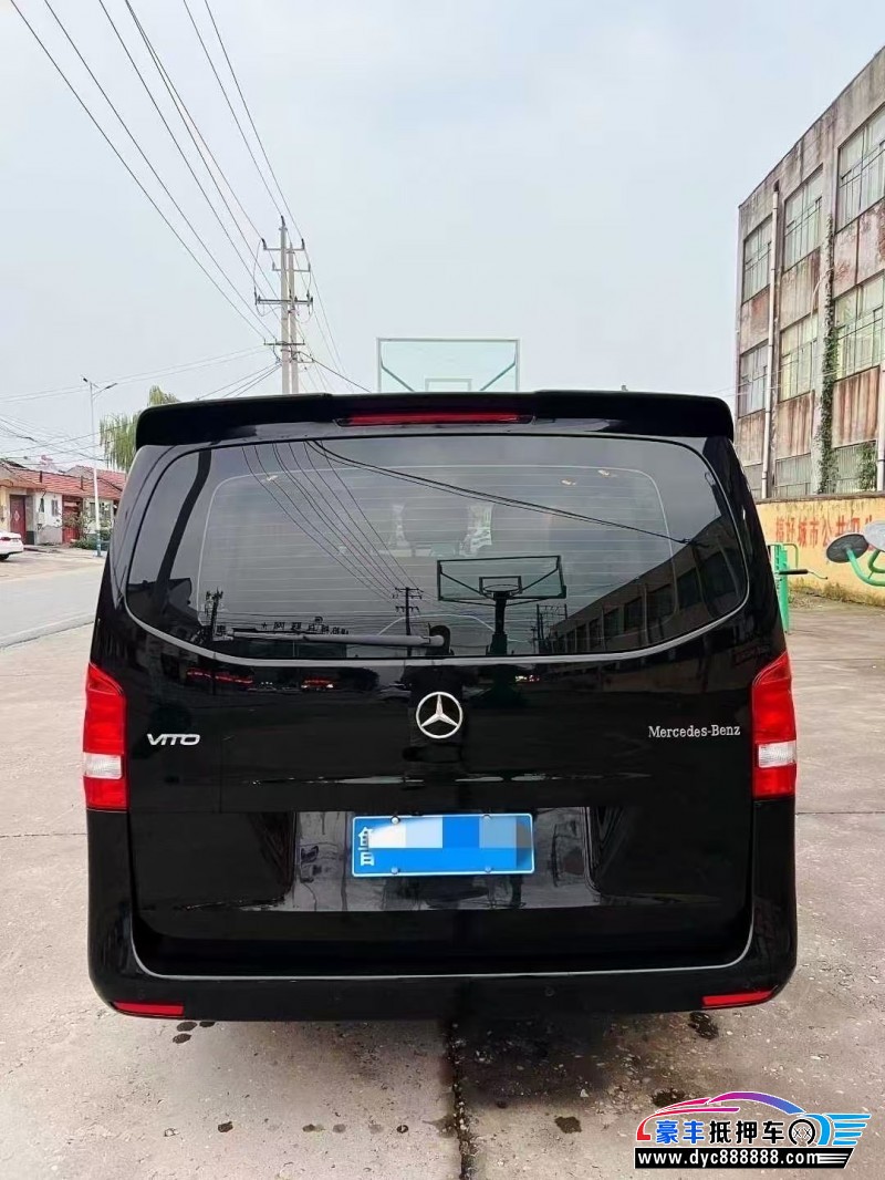 23年奔驰威霆轿车抵押车出售