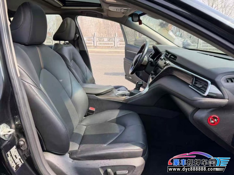 19年丰田凯美瑞轿车抵押车出售