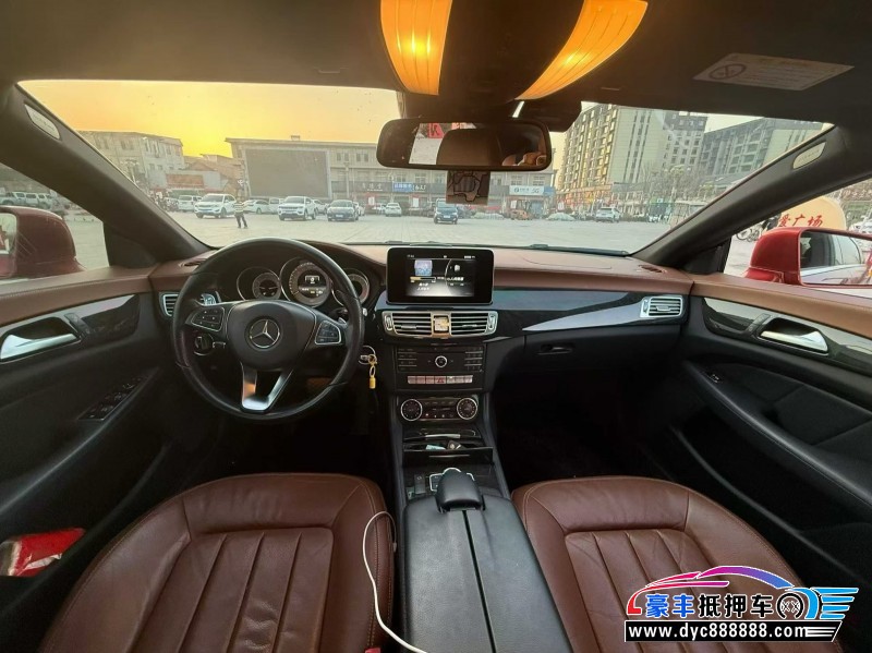 16年奔驰CLS轿车抵押车出售