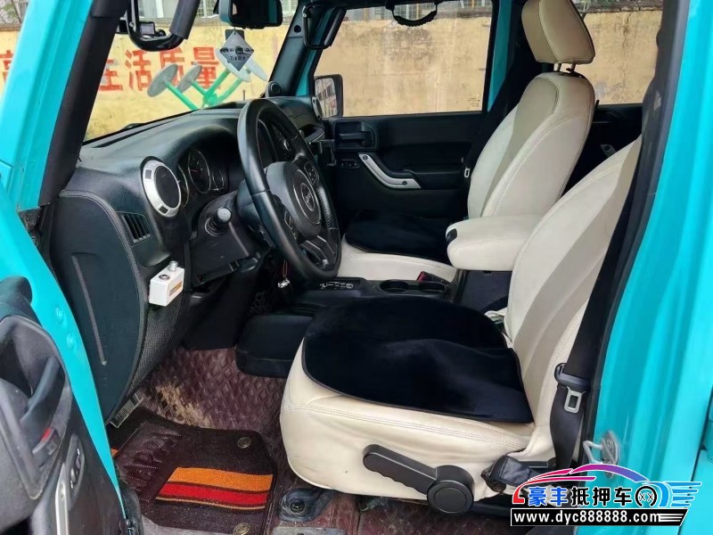 14年Jeep牧马人轿车抵押车出售