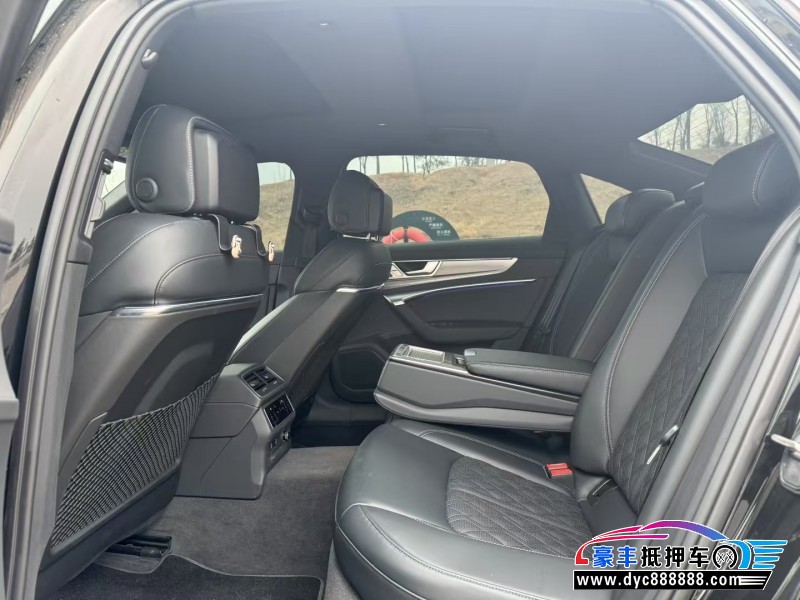 25年奥迪A6L轿车抵押车出售