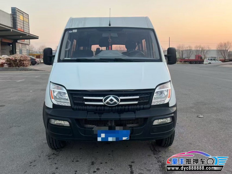 21年上汽大通V80轿车抵押车出售