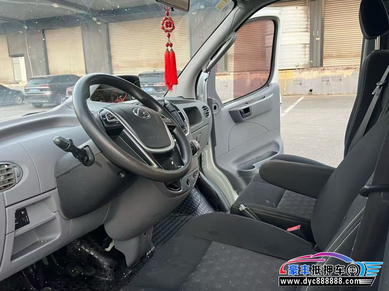 21年上汽大通V80轿车抵押车出售