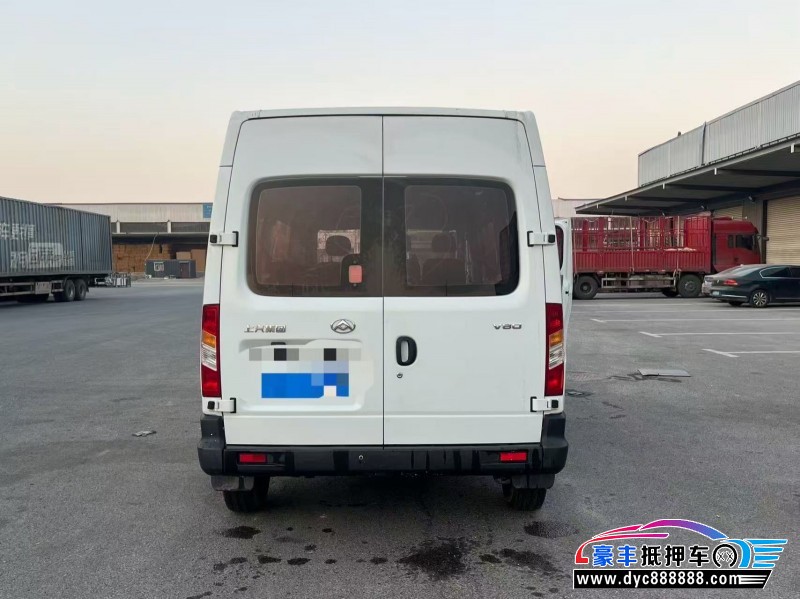 21年上汽大通V80轿车抵押车出售