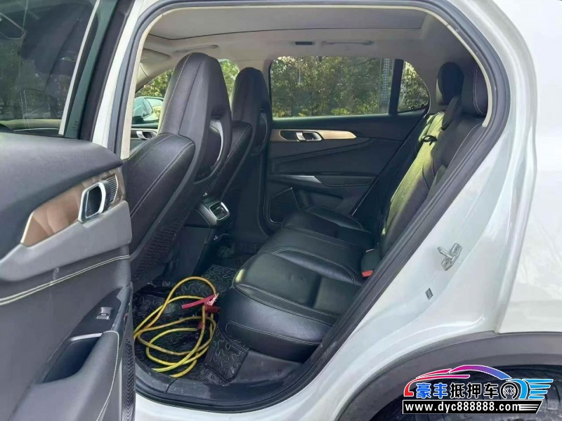 18年领克01轿车抵押车出售