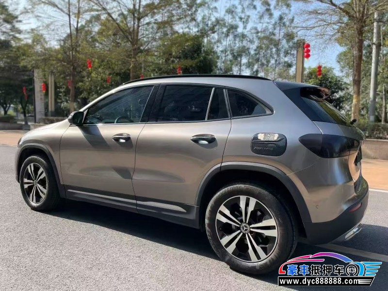 21年奔驰GLA轿车抵押车出售