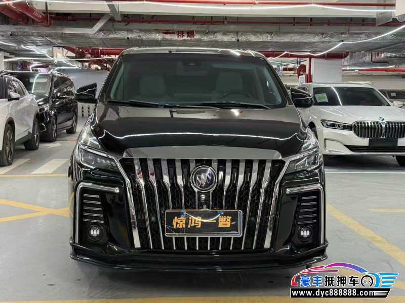 抵押车出售21年别克GL8轿车