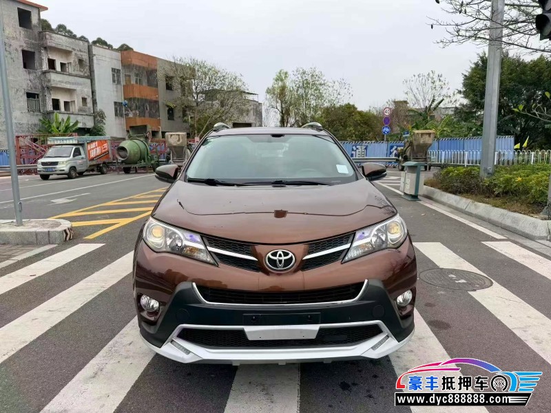 抵押车出售15年丰田RAV4轿车