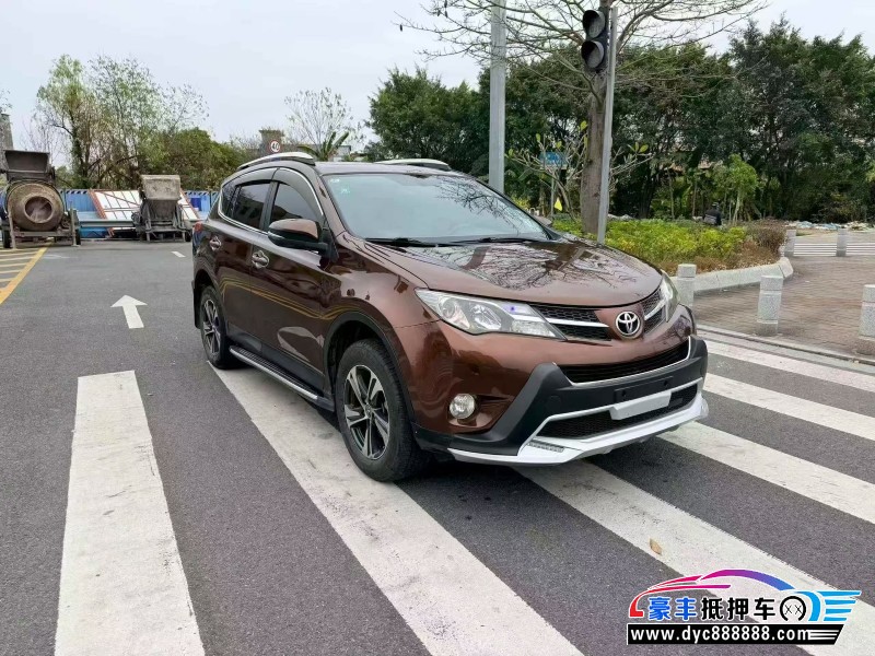 15年丰田RAV4轿车抵押车出售