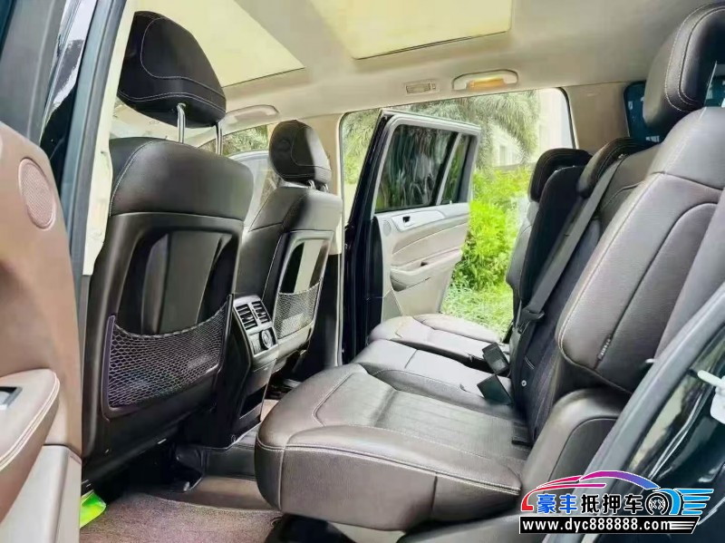 17年奔驰GLS轿车抵押车出售