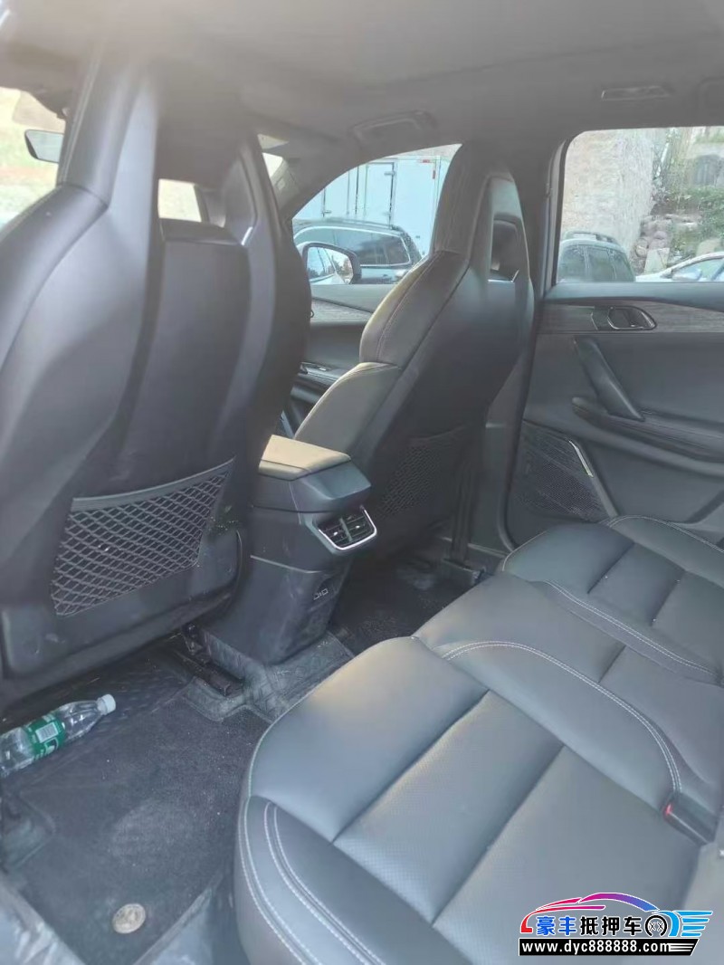 24年领克06轿车抵押车出售