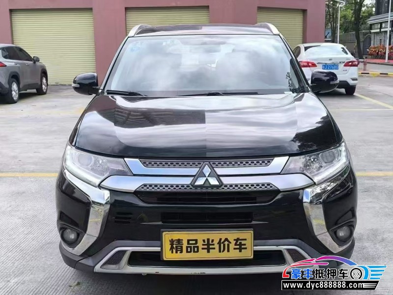 抵押车出售19年三菱欧蓝德轿车