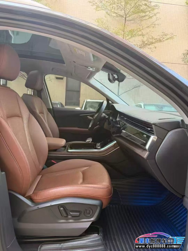 23年奥迪Q7轿车抵押车出售