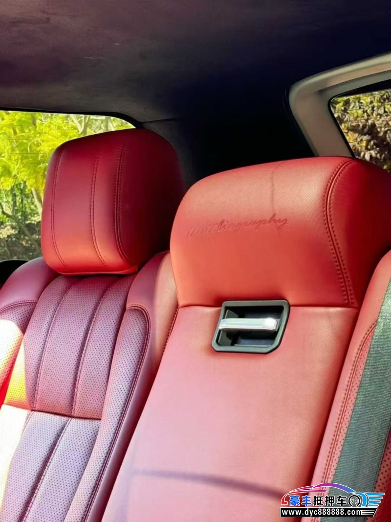 17年路虎揽胜行政轿车抵押车出售