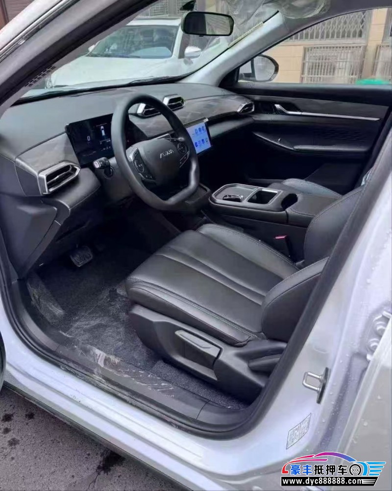 25年东风风神L7轿车抵押车出售