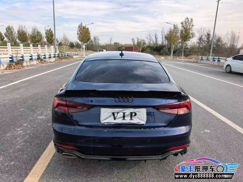 20年奥迪A5轿车抵押车出售